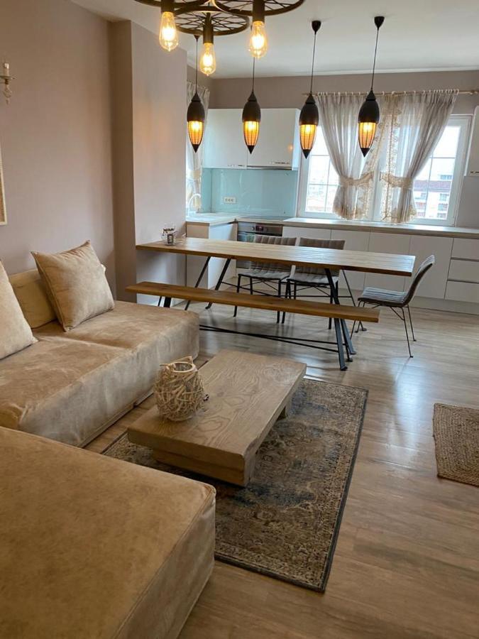 Cozy Front Flat Bequeme An Der * Pogradec